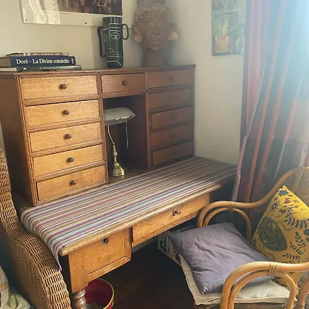 Homestay szállás Avec Vue Montmartre & Tour Eiffel *