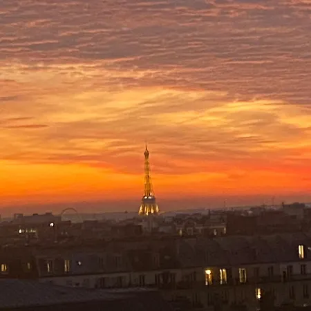 Avec Vue Montmartre & Tour Eiffel Paris